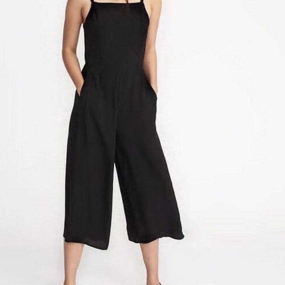 Old Navy NWT Square Neck wide leg jumpsuit